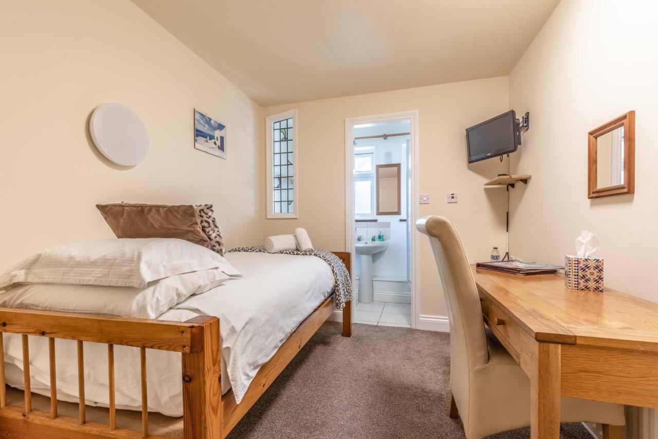 Central Windsor, 2 Bedroom 2 Bathroom, 5 Minutes To Castle Exterior foto